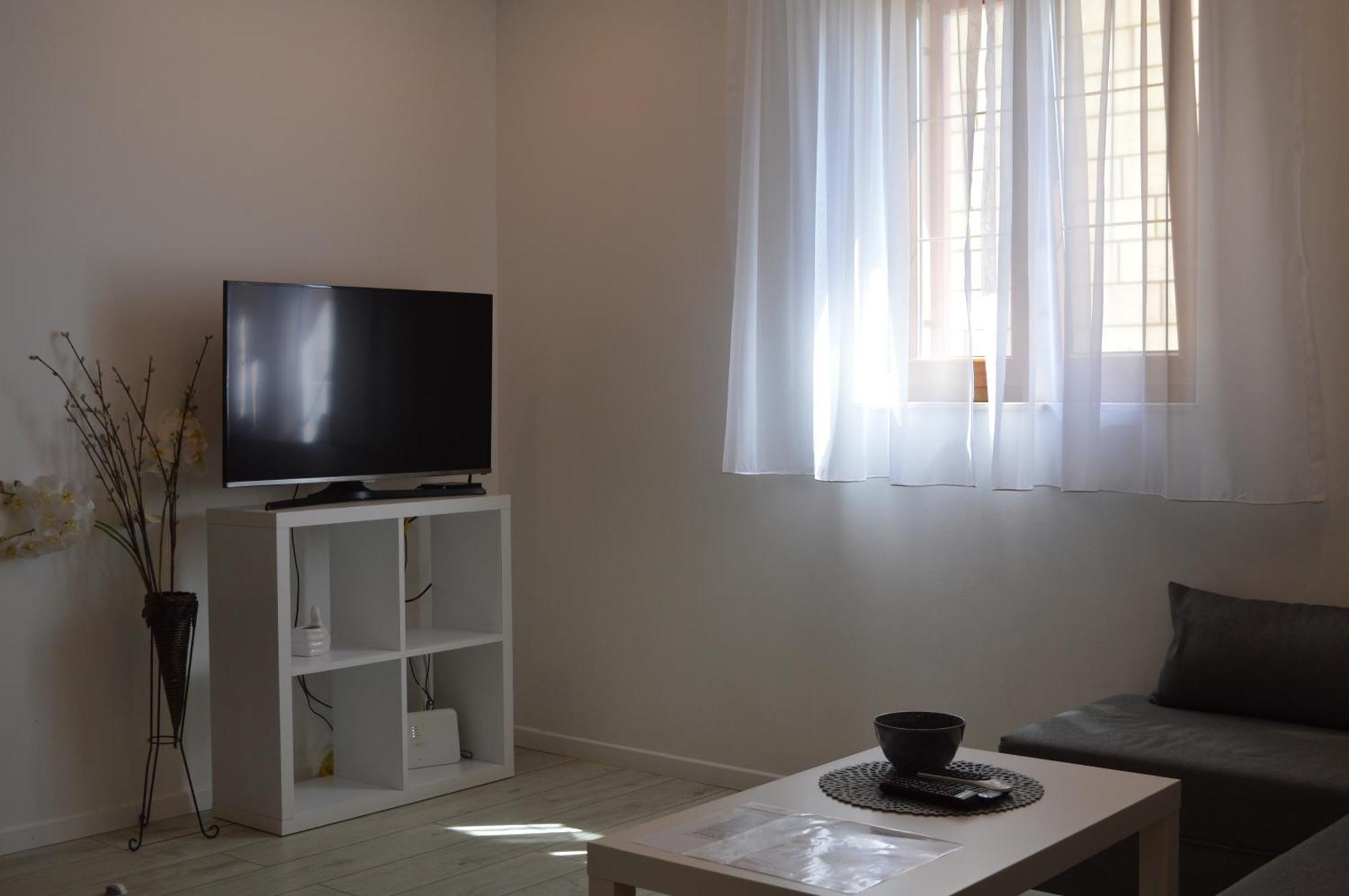 Apartments Lea Хвар Екстер'єр фото
