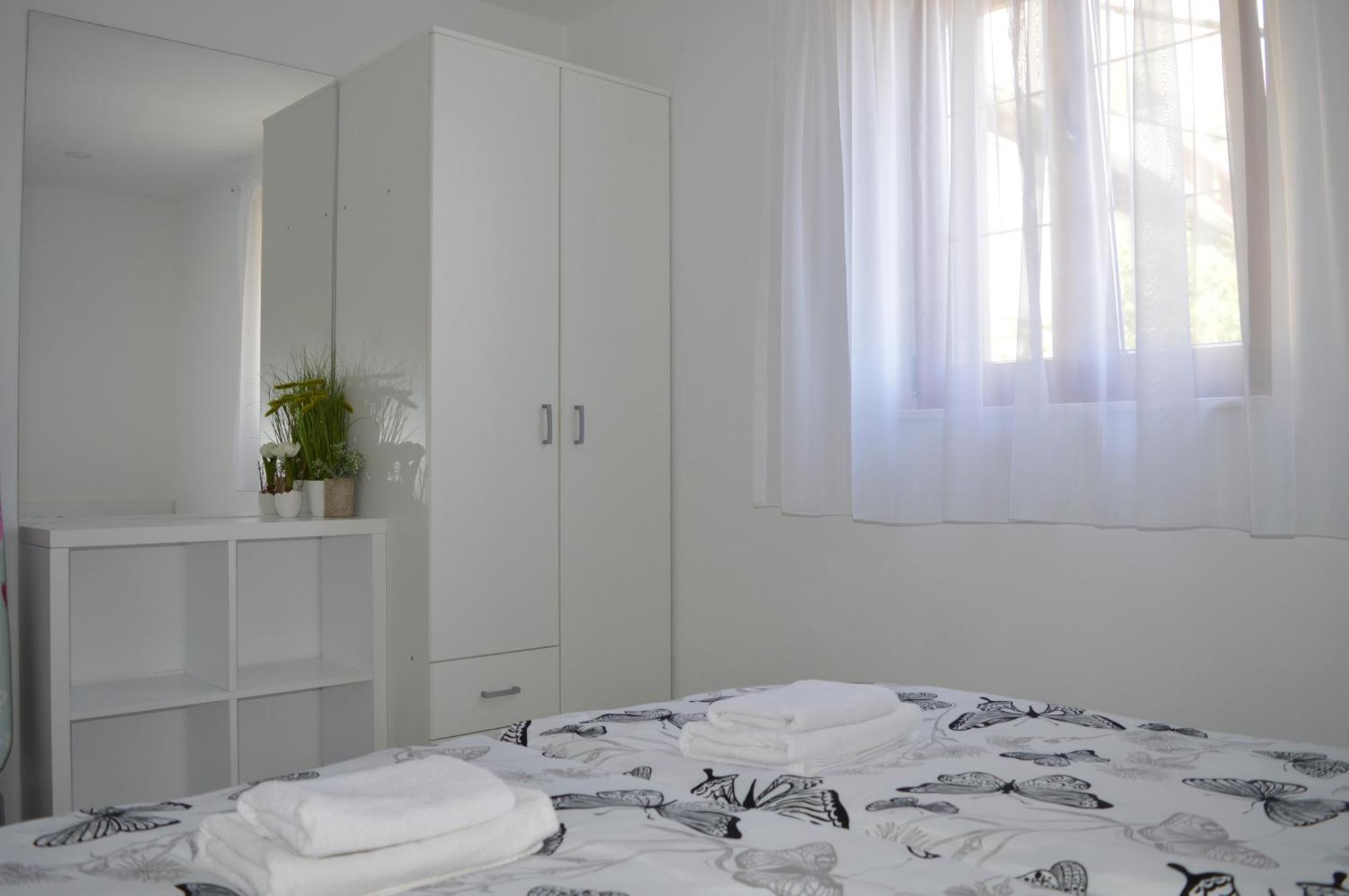 Apartments Lea Хвар Екстер'єр фото