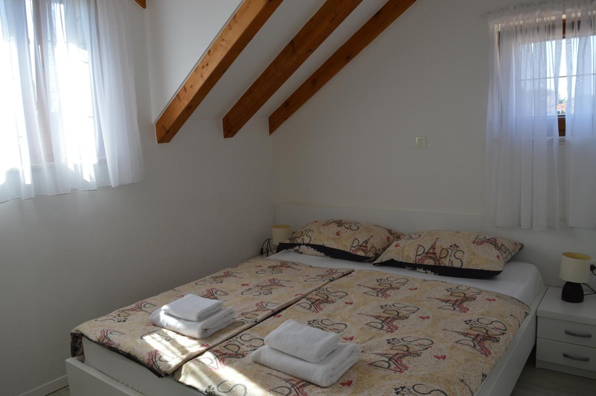 Apartments Lea Хвар Екстер'єр фото